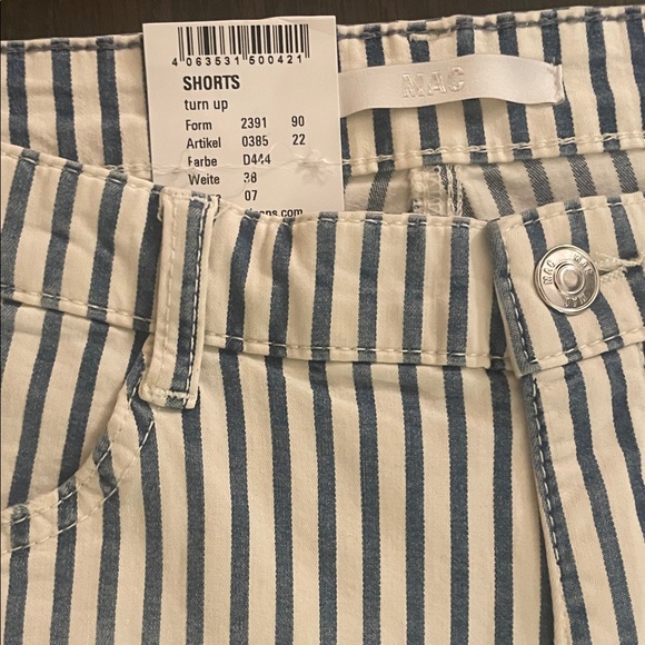 Classic Striped Blue and White Jean Shorts - Picture 3 of 9
